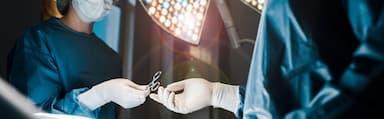 “Black Transplant Specialists” in Donbas and Monkeypox through Homosexuals: A Review of Health Care Narratives. Issue #9
